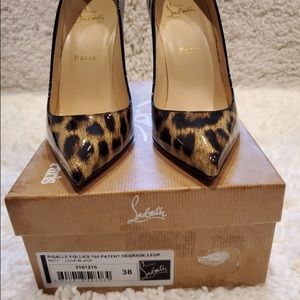 Christian Louboutin Sz 38